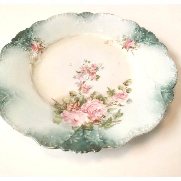 Antique Pink & Green Plate  Scalloped Edge Gold Trim Porcelain Circa 1920s - Picture 1 of 9